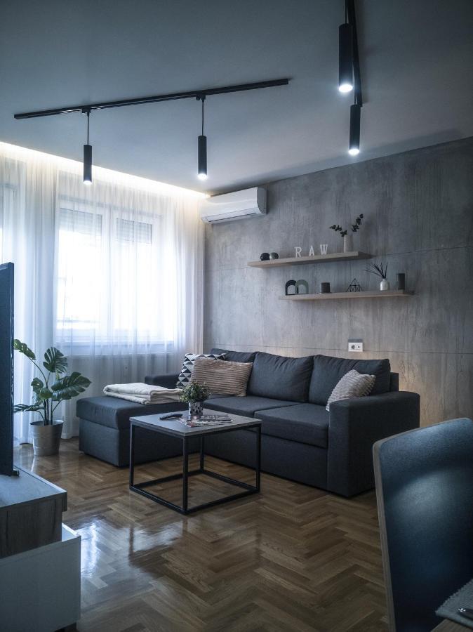 Raw Industrial City Apartment Subotica Dış mekan fotoğraf