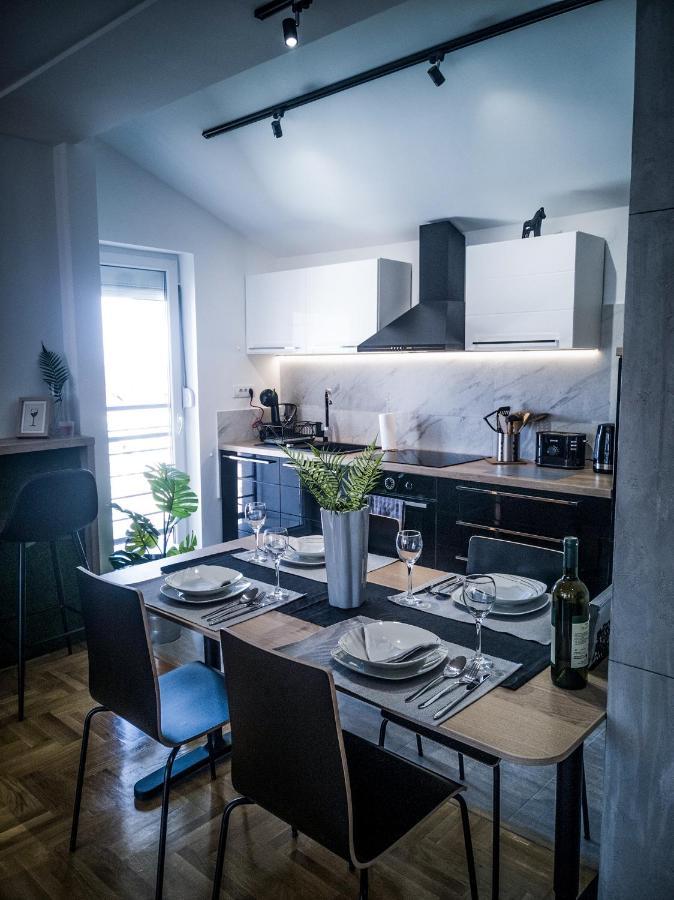 Raw Industrial City Apartment Subotica Dış mekan fotoğraf