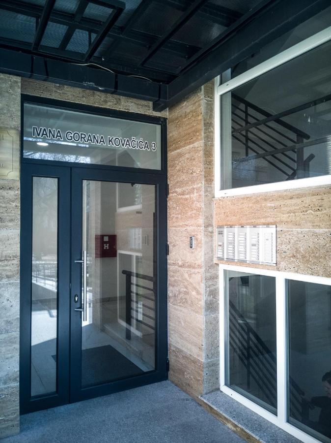 Raw Industrial City Apartment Subotica Dış mekan fotoğraf