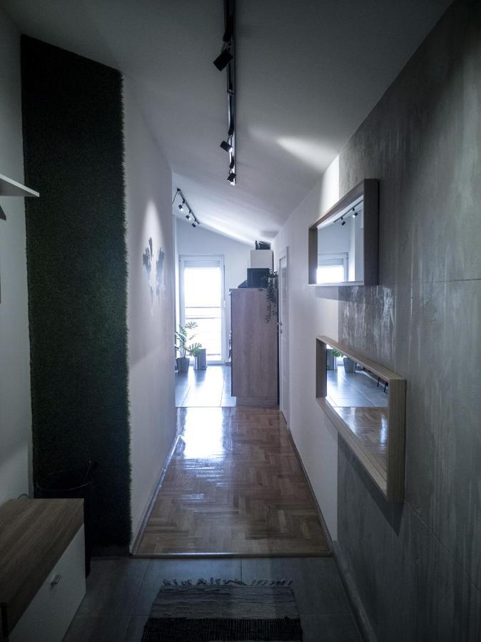 Raw Industrial City Apartment Subotica Dış mekan fotoğraf