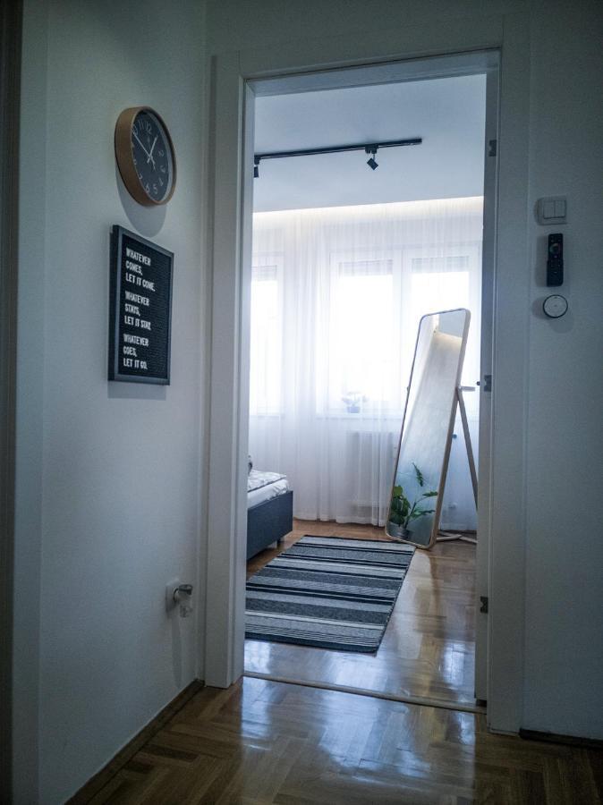 Raw Industrial City Apartment Subotica Dış mekan fotoğraf