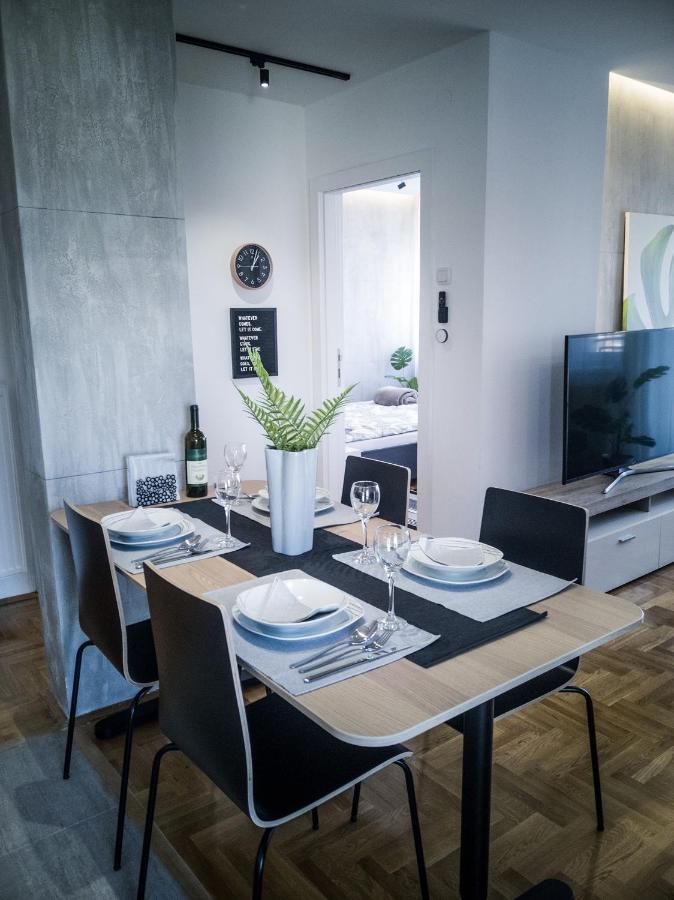 Raw Industrial City Apartment Subotica Dış mekan fotoğraf