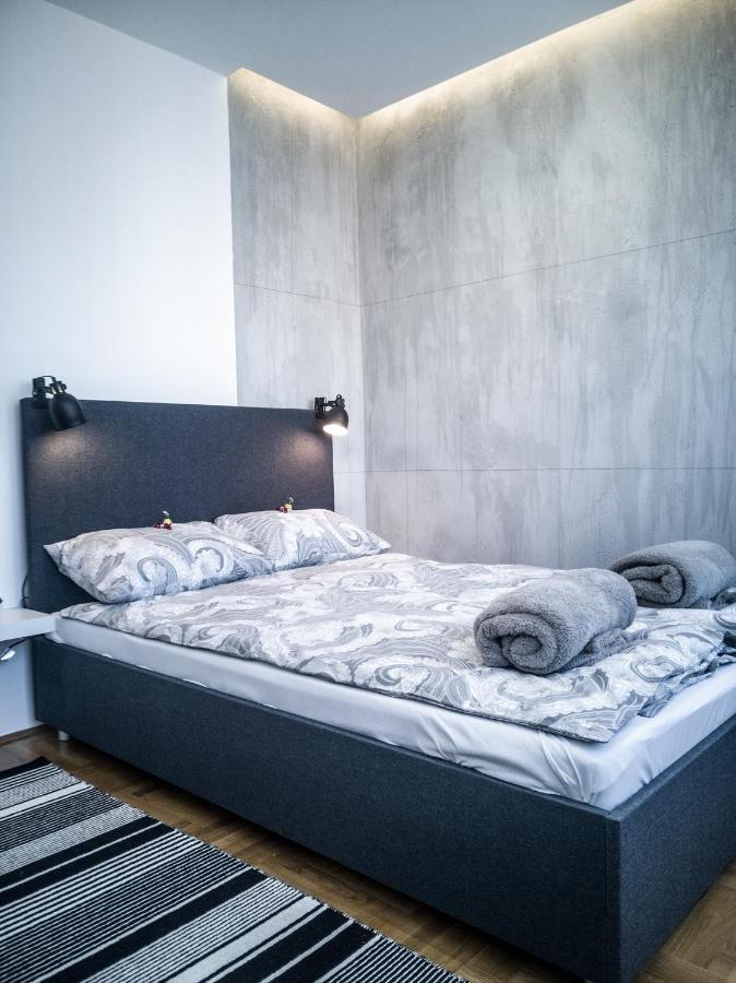 Raw Industrial City Apartment Subotica Dış mekan fotoğraf